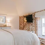 Cockpit Cottage